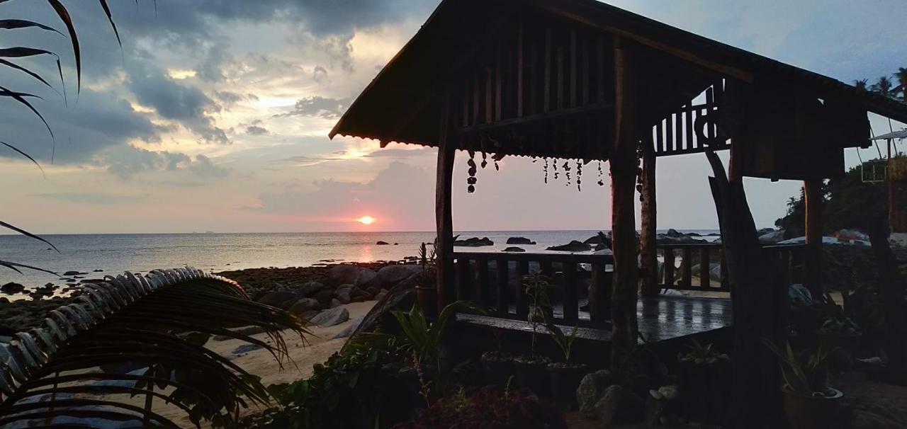 Beach House Kampung Genting ภายนอก รูปภาพ